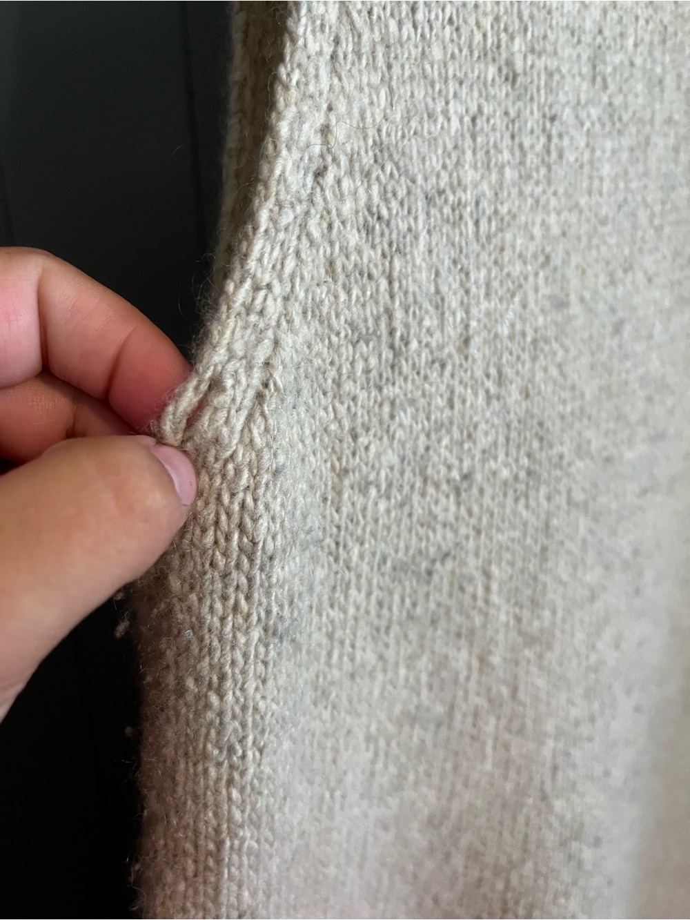 White + Warren 100% cashmere tank top sweater with asymmetrical hem - Picture 3 of 5